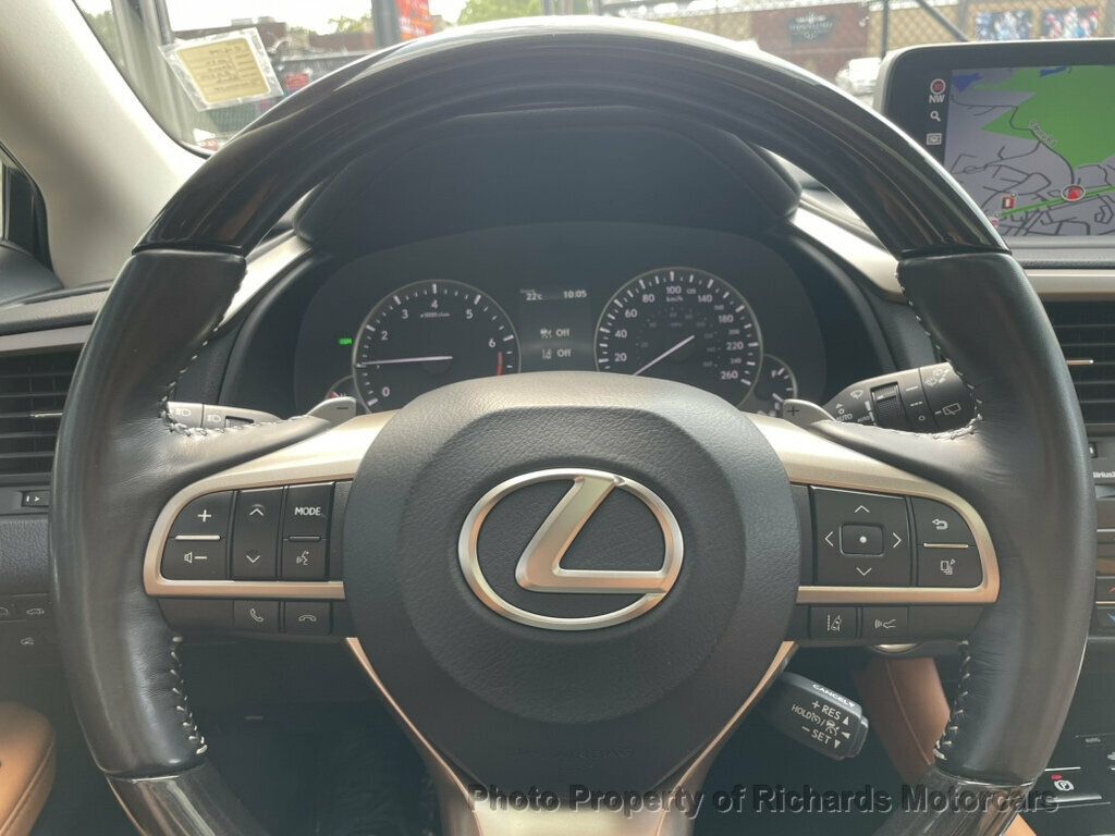 2022 Lexus RX RX 350L Luxury AWD - 23065640 - 9