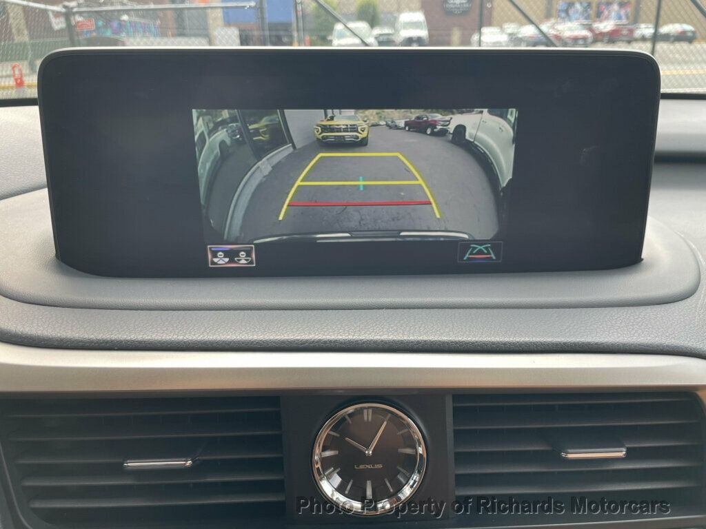 2022 Lexus RX RX 350L Luxury AWD - 23065640 - 11
