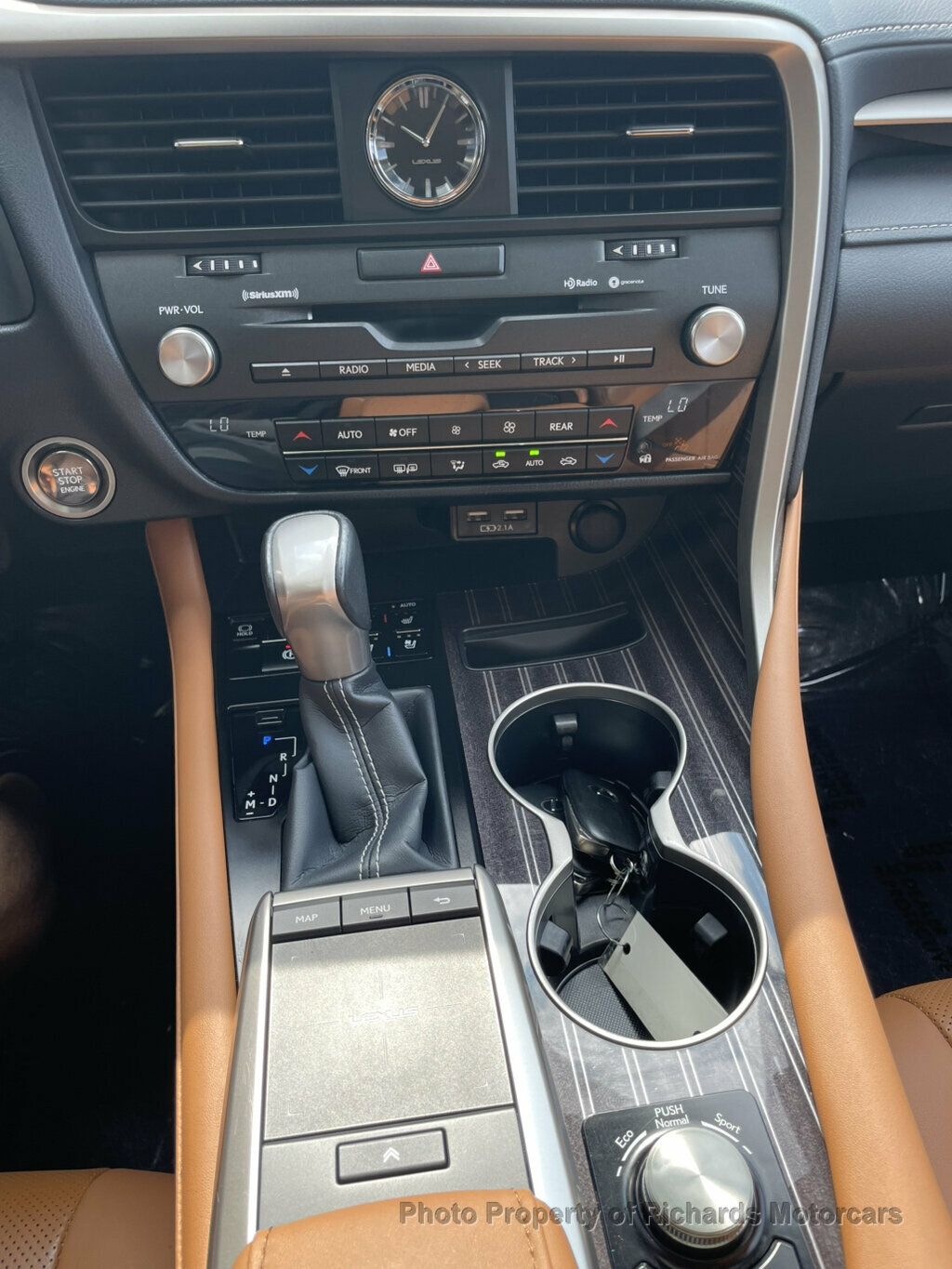 2022 Lexus RX RX 350L Luxury AWD - 23065640 - 12