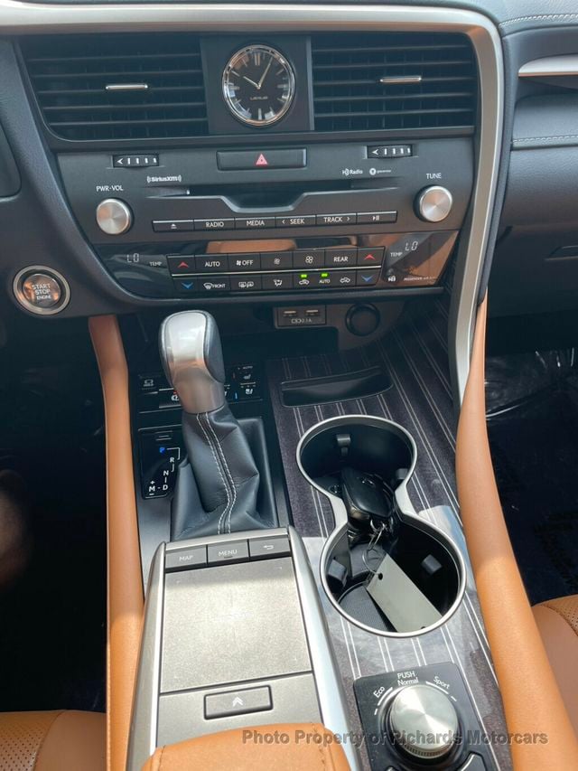2022 Lexus RX RX 350L Luxury AWD - 23065640 - 12