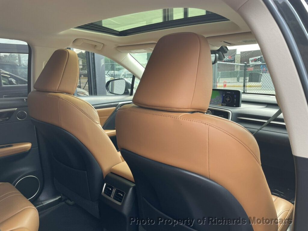 2022 Lexus RX RX 350L Luxury AWD - 23065640 - 16