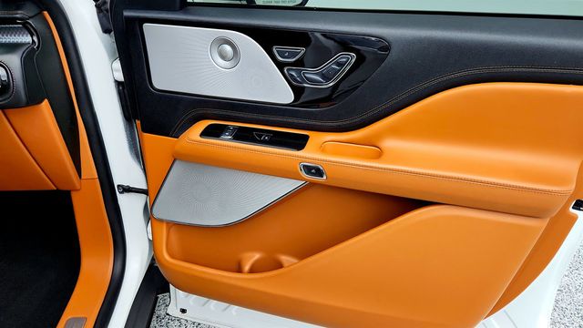 2022 Lincoln Aviator Black Label AWD - 22961335 - 25