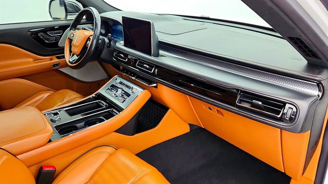 2022 Lincoln Aviator Black Label AWD with Dynamic Handling Package - 22961335 - 24