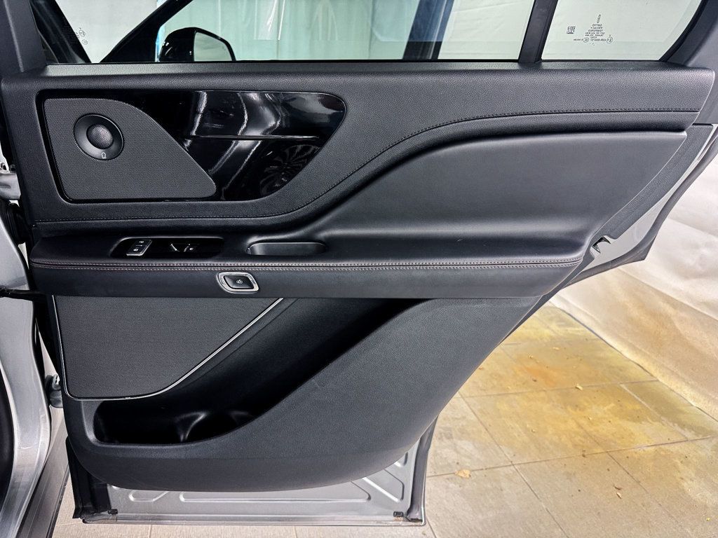 2022 Lincoln Aviator Reserve AWD - 23087444 - 17
