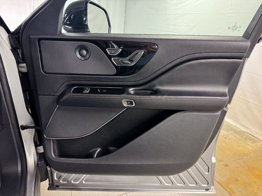2022 Lincoln Aviator Reserve AWD - 23087444 - 18