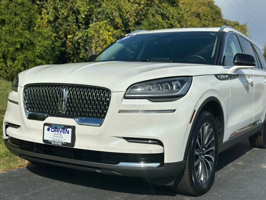 2022 Lincoln Aviator Standard photo 4