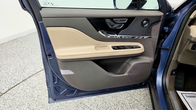 2022 Lincoln Corsair Reserve AWD - 23048478 - 10