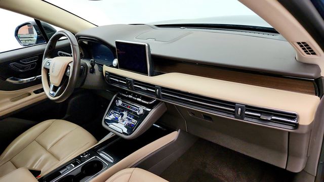2022 Lincoln Corsair Reserve AWD - 23048478 - 24