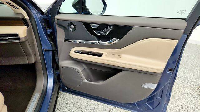 2022 Lincoln Corsair Reserve AWD - 23048478 - 25