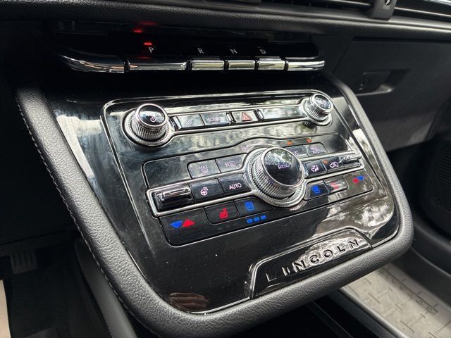 2022 Lincoln Corsair Standard AWD - 23016384 - 30