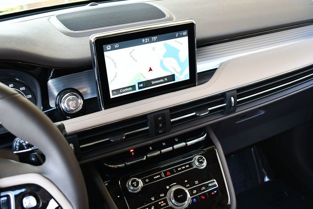 2022 Lincoln Corsair Standard AWD SUV W/Equipment Group 101A & Navigation - 23015814 - 13