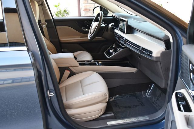 2022 Lincoln Corsair Standard AWD SUV W/Equipment Group 101A & Navigation - 23015814 - 19