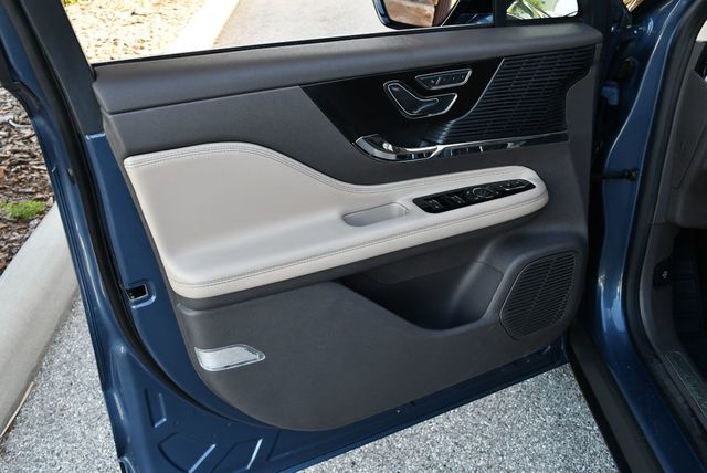 2022 Lincoln Corsair Standard AWD SUV W/Equipment Group 101A & Navigation - 23015814 - 38