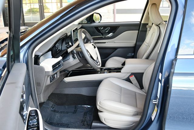 2022 Lincoln Corsair Standard AWD SUV W/Equipment Group 101A & Navigation - 23015814 - 42