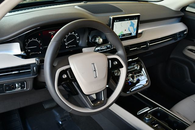 2022 Lincoln Corsair Standard AWD SUV W/Equipment Group 101A & Navigation - 23015814 - 47