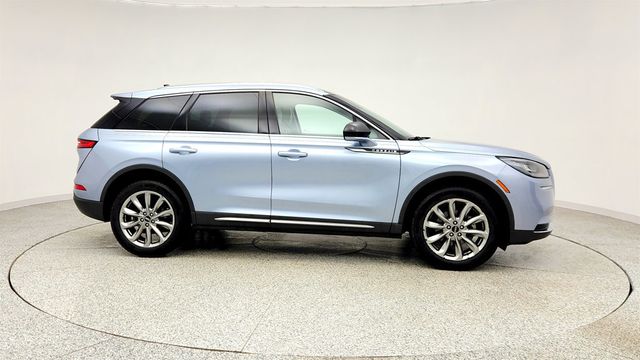 2022 Lincoln Corsair Standard AWD w/ Premium Package & Equipment Group 101A - 23007698 - 3