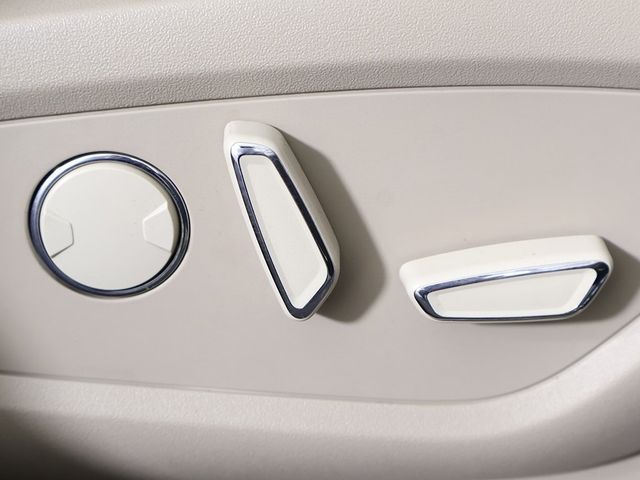 2022 Lincoln Nautilus Reserve AWD - 22887913 - 38