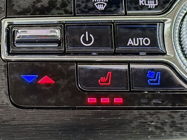 2022 Lincoln Nautilus Reserve AWD - 23025685 - 37