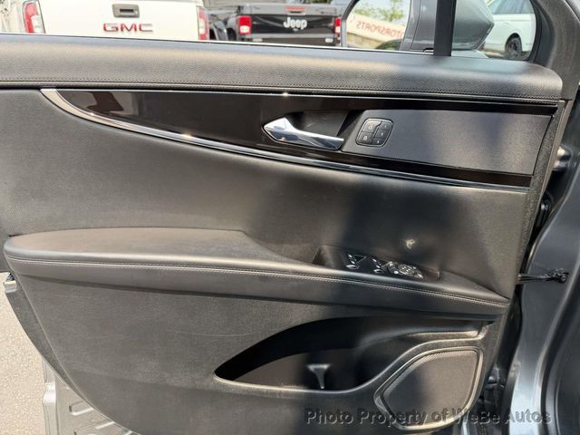 2022 Lincoln Nautilus Reserve AWD - 23047562 - 16