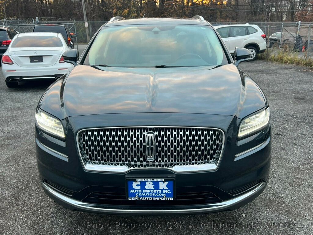 2022 Lincoln Nautilus Reserve photo 3