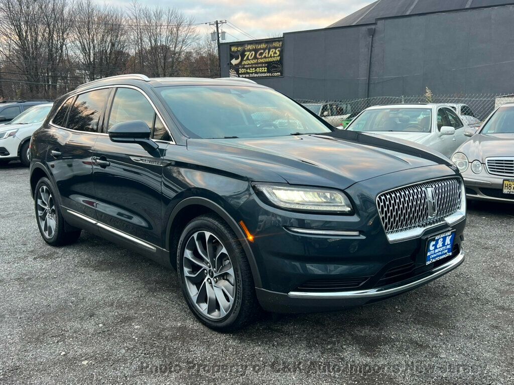 2022 Lincoln Nautilus Reserve photo 4