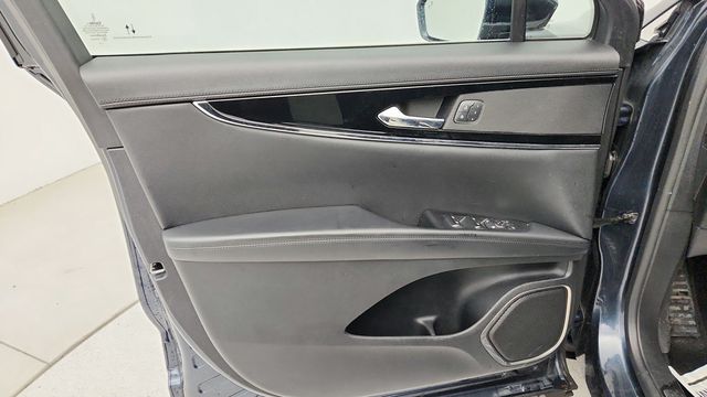 2022 Lincoln Nautilus Reserve AWD w/  20'' Premium Painted Bright Machined Alum Wheels - 22944364 - 10