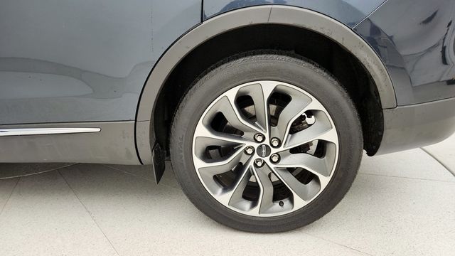 2022 Lincoln Nautilus Reserve AWD w/  20'' Premium Painted Bright Machined Alum Wheels - 22944364 - 8