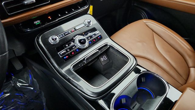 2022 Lincoln Nautilus Reserve AWD with Lincoln Co-Pilot360 1.0 Plus Package - 22940970 - 16