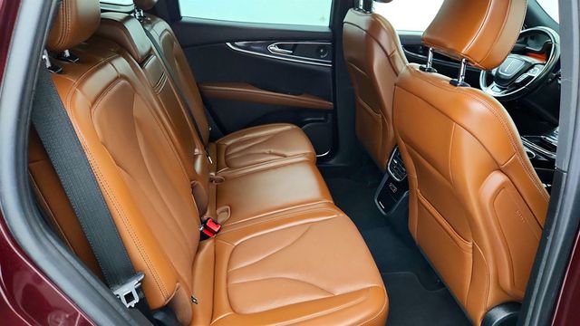 2022 Lincoln Nautilus Reserve AWD with Luxury Package & 20'' Wheels - 22969127 - 23