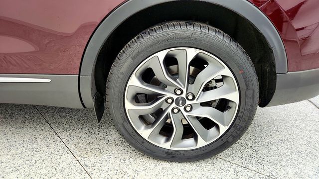 2022 Lincoln Nautilus Reserve AWD with Luxury Package & 20'' Wheels - 22969127 - 8