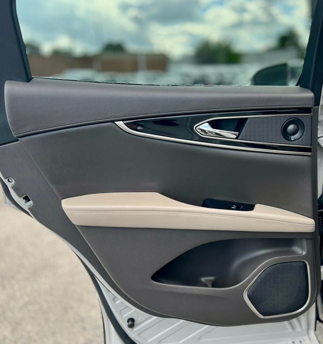 2022 Lincoln Nautilus Reserve FWD - 22920394 - 12