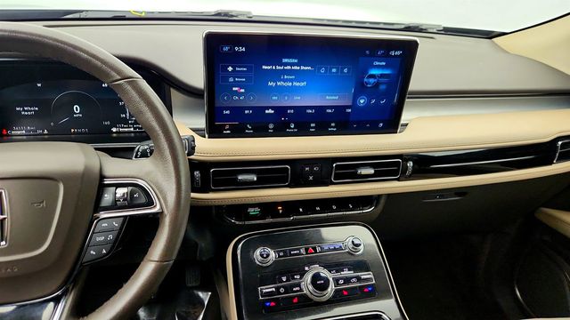 2022 Lincoln Nautilus Standard AWD w/ Premium Package - 23012276 - 16