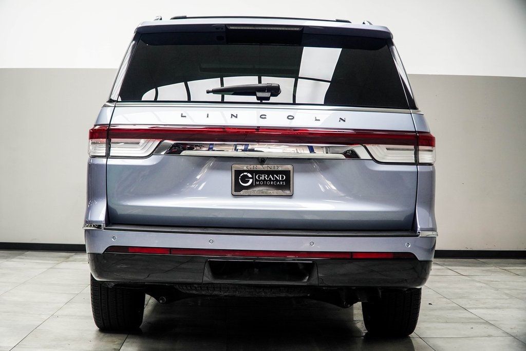 2022 Lincoln Navigator Black Label photo 12