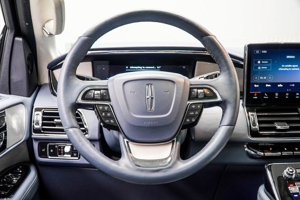 2022 Lincoln Navigator Black Label photo 16