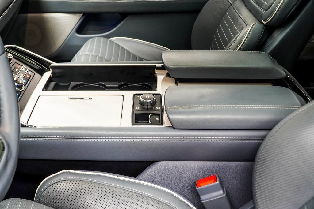 2022 Lincoln Navigator Black Label photo 18