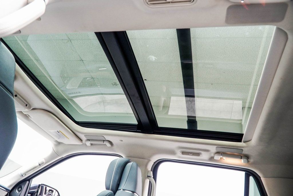 2022 Lincoln Navigator Black Label photo 39