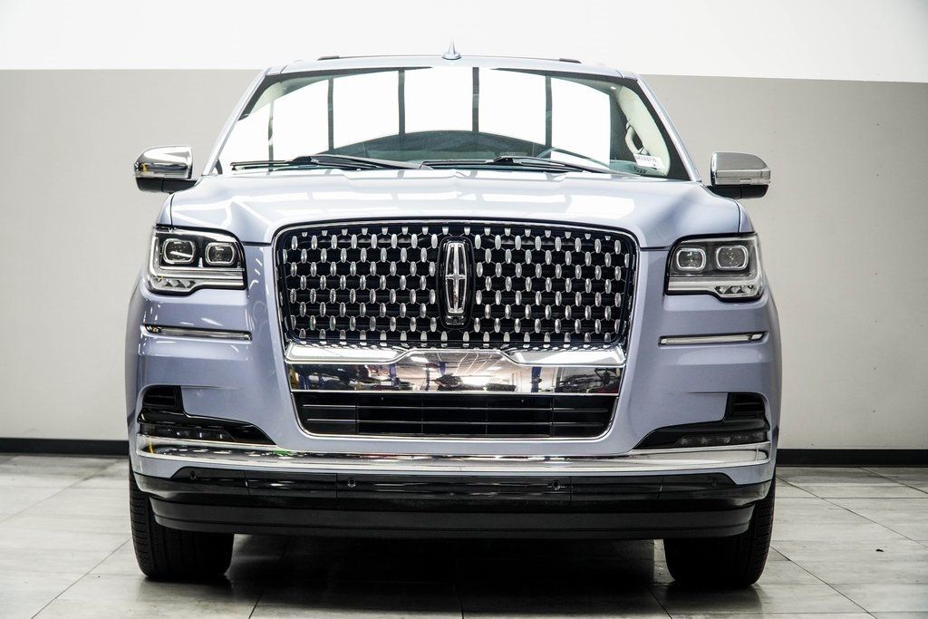 2022 Lincoln Navigator Black Label photo 7