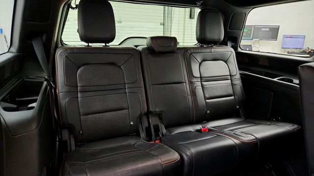 2022 Lincoln Navigator Black Label 4x4 with Lincoln Play Entertainment - 22941488 - 22