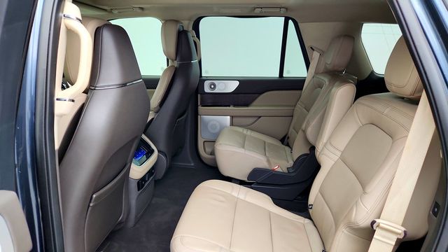 2022 Lincoln Navigator Reserve 4x2 w/ Luxury Package - 23084881 - 18