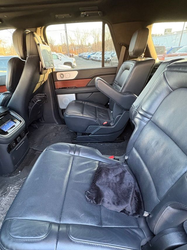 2022 Lincoln Navigator Reserve 4x4 - 22986117 - 11
