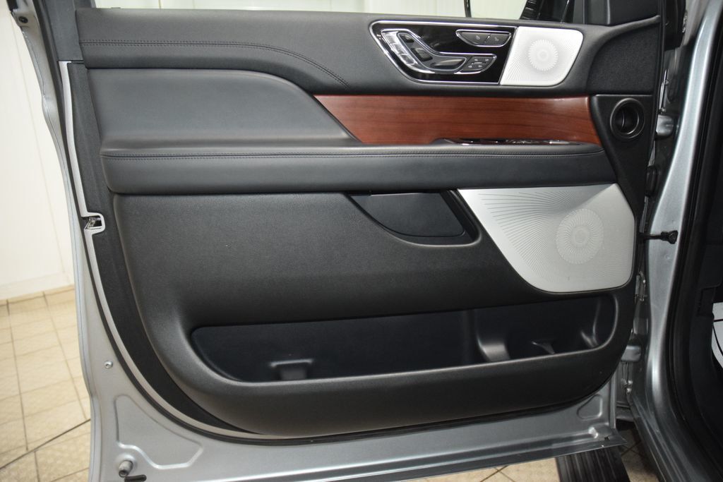 2022 Lincoln Navigator Reserve 4x4 - 22986117 - 45