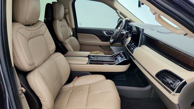 2022 Lincoln Navigator Reserve 4x4 w/ Equipment 201, ELSD & Heavy Duty Trailer Tow Pkg - 22959818 - 23