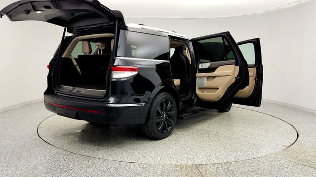 2022 Lincoln Navigator Reserve 4x4 w/ Equipment 201, ELSD & Heavy Duty Trailer Tow Pkg - 22968573 - 10