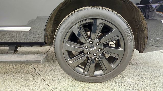 2022 Lincoln Navigator Reserve 4x4 w/ Equipment 201, ELSD & Heavy Duty Trailer Tow Pkg - 22968573 - 12