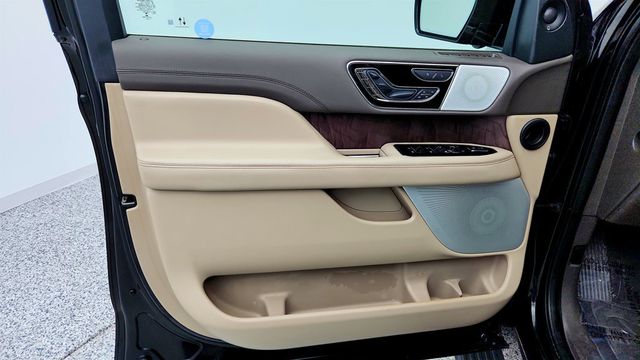 2022 Lincoln Navigator Reserve 4x4 w/ Equipment 201, ELSD & Heavy Duty Trailer Tow Pkg - 22968573 - 14