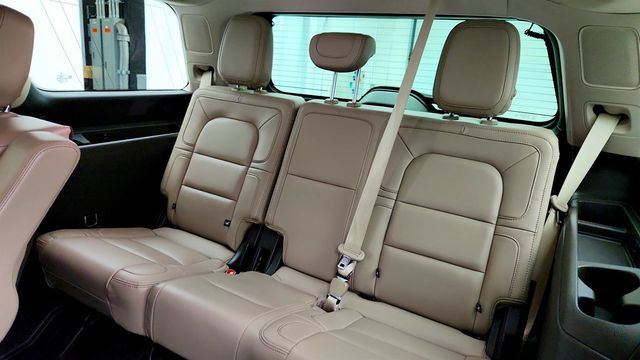 2022 Lincoln Navigator Reserve 4x4 w/ Equipment 201, ELSD & Heavy Duty Trailer Tow Pkg - 22968573 - 25