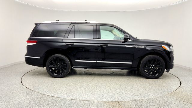 2022 Lincoln Navigator Reserve 4x4 w/ Equipment 201, ELSD & Heavy Duty Trailer Tow Pkg - 22968573 - 3