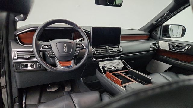 2022 Lincoln Navigator Reserve 4x4 with Equipment 201 and Monochromatic Package - 22955657 - 15