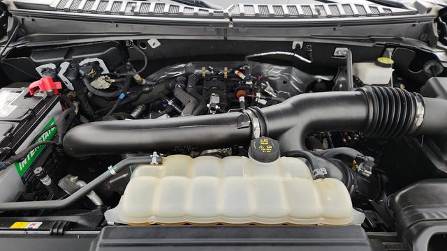 2022 Lincoln Navigator Reserve 4x4 with Equipment 201 and Monochromatic Package - 22955657 - 26