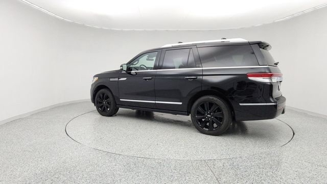 2022 Lincoln Navigator Reserve 4x4 with Equipment 201 and Monochromatic Package - 22955657 - 2